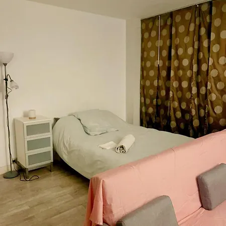 Floor Sixteen Апартаменты Пюто